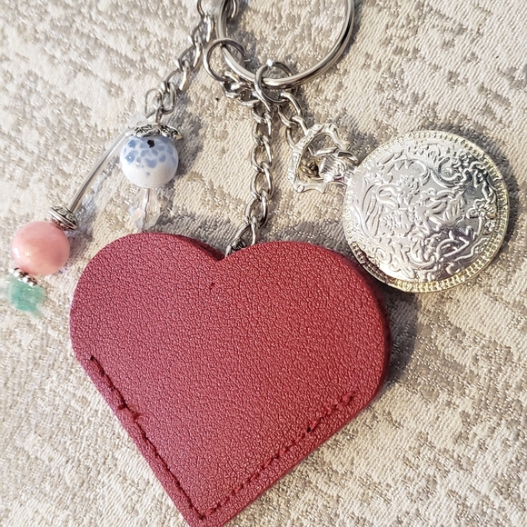 LUXURY MYSTICAL BAG CHARM VICTORIAN COACH BIRKIN ACCESSORY RED HEART POUCH ART - Picture 3 of 6